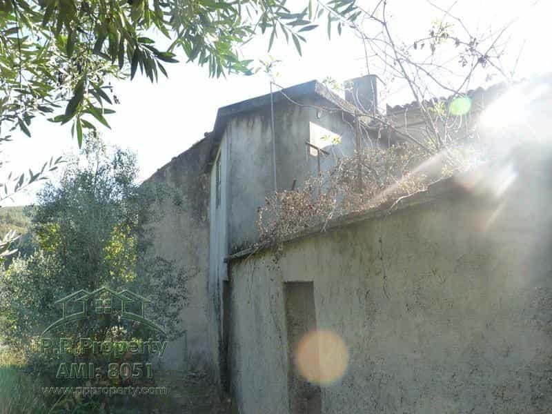 House in Figueiro dos Vinhos, Leiria 10028663