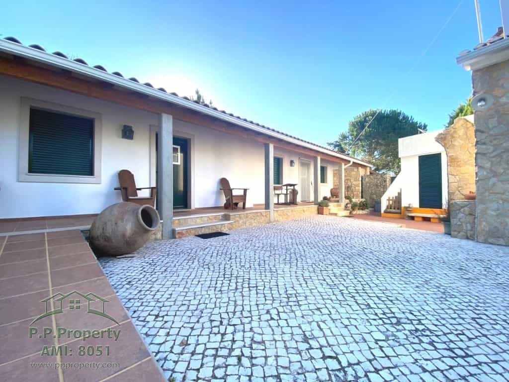 House in Caldas da Rainha, Leiria 10028686