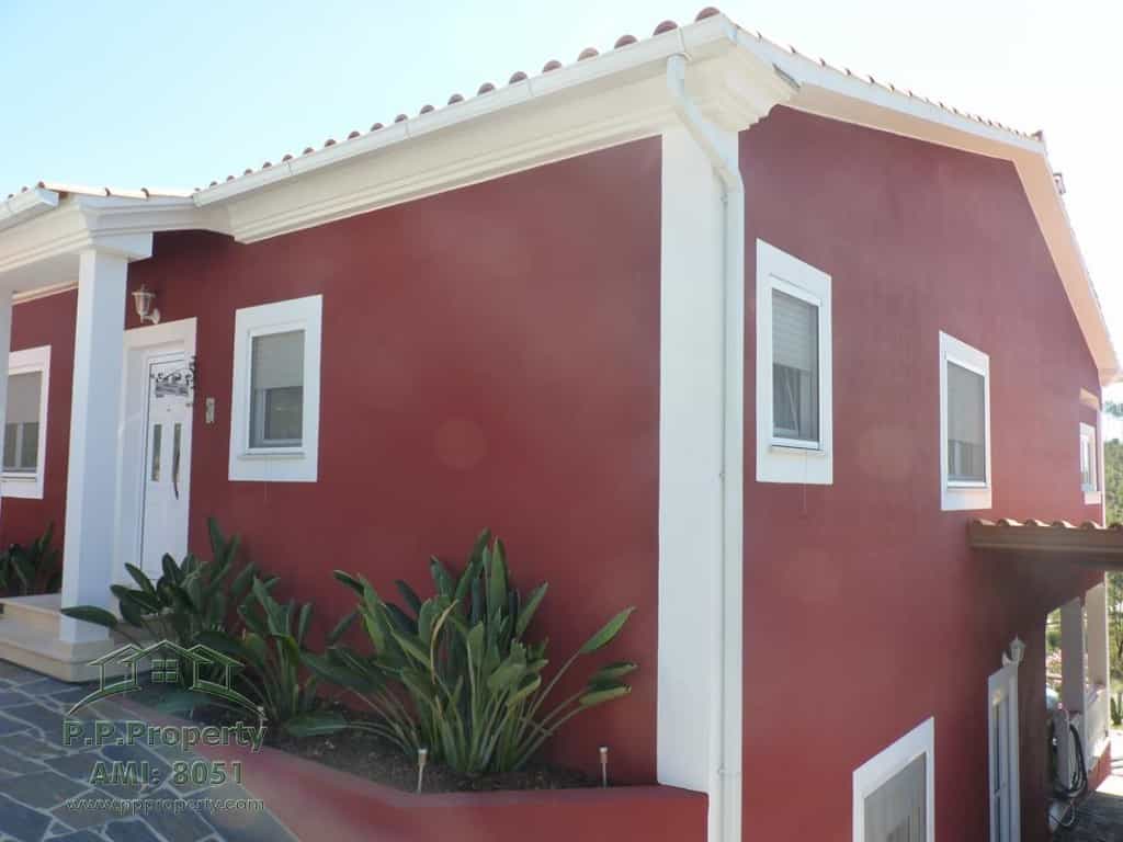 House in Vila de Rei, Castelo Branco 10028743
