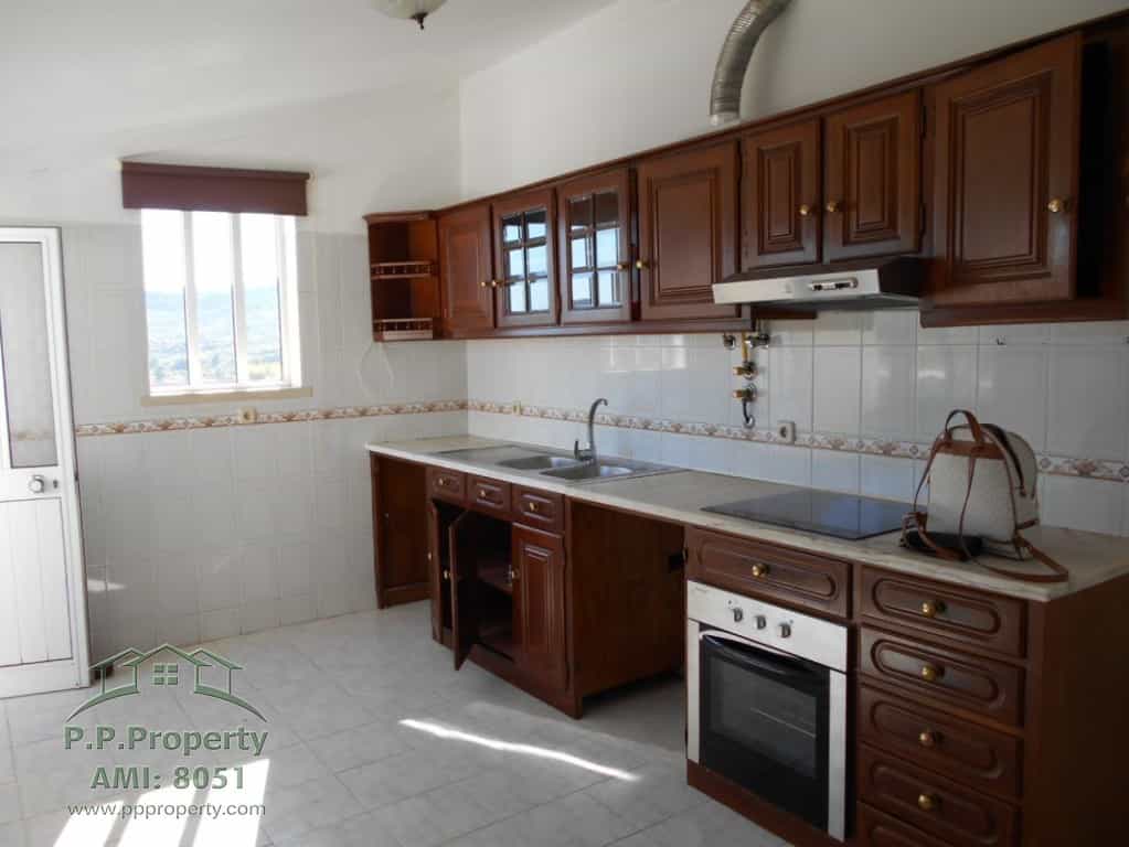 Condominium in Alvaiazere, Leiria 10028764