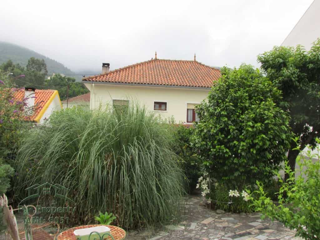 Dom w Lousa, Coimbra 10028804