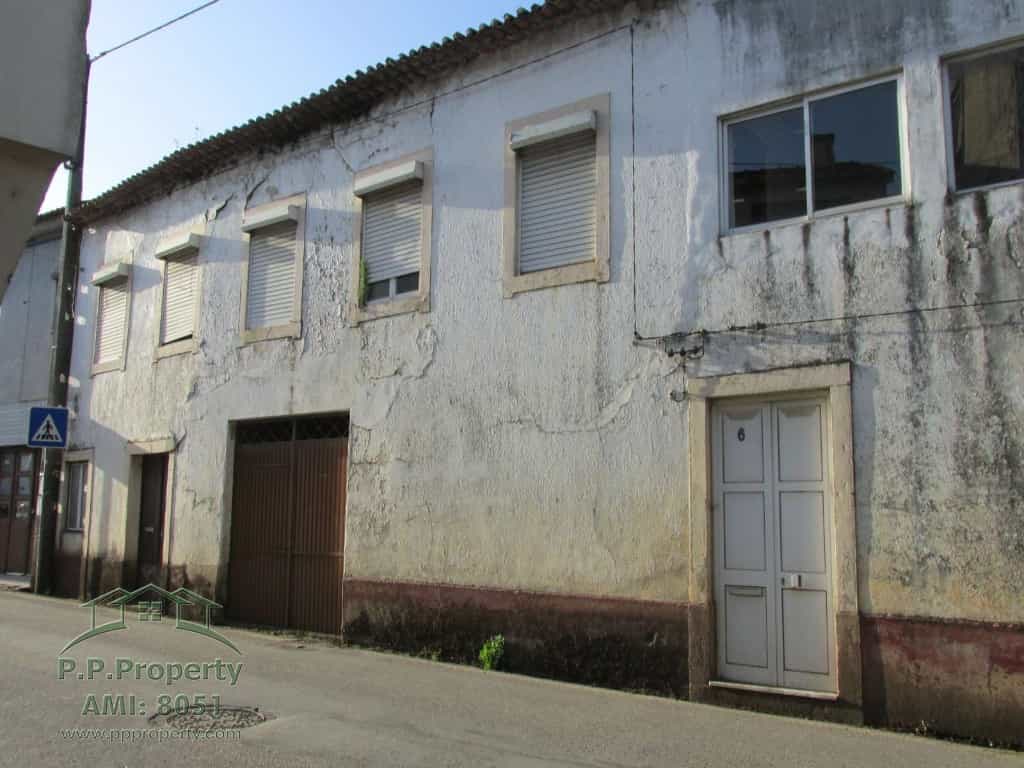 بيت في Lousa, Coimbra 10028862