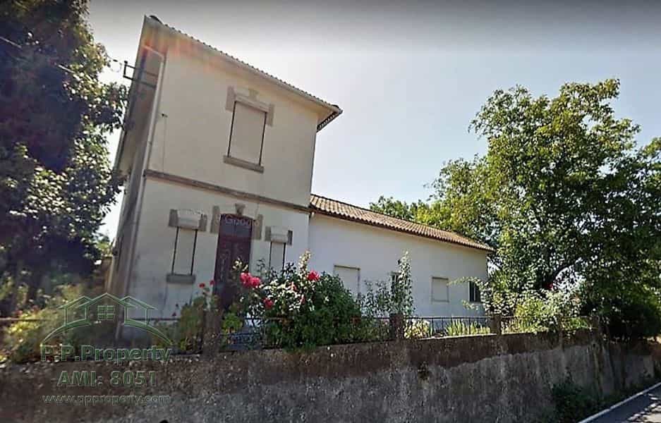 بيت في فيريرا دو زيزير, سانتاريم 10028889