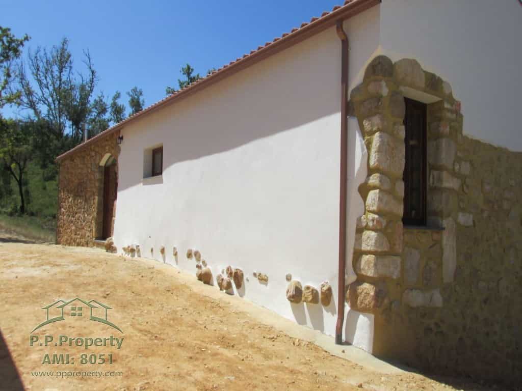 Casa nel Lousa, Coimbra 10028893