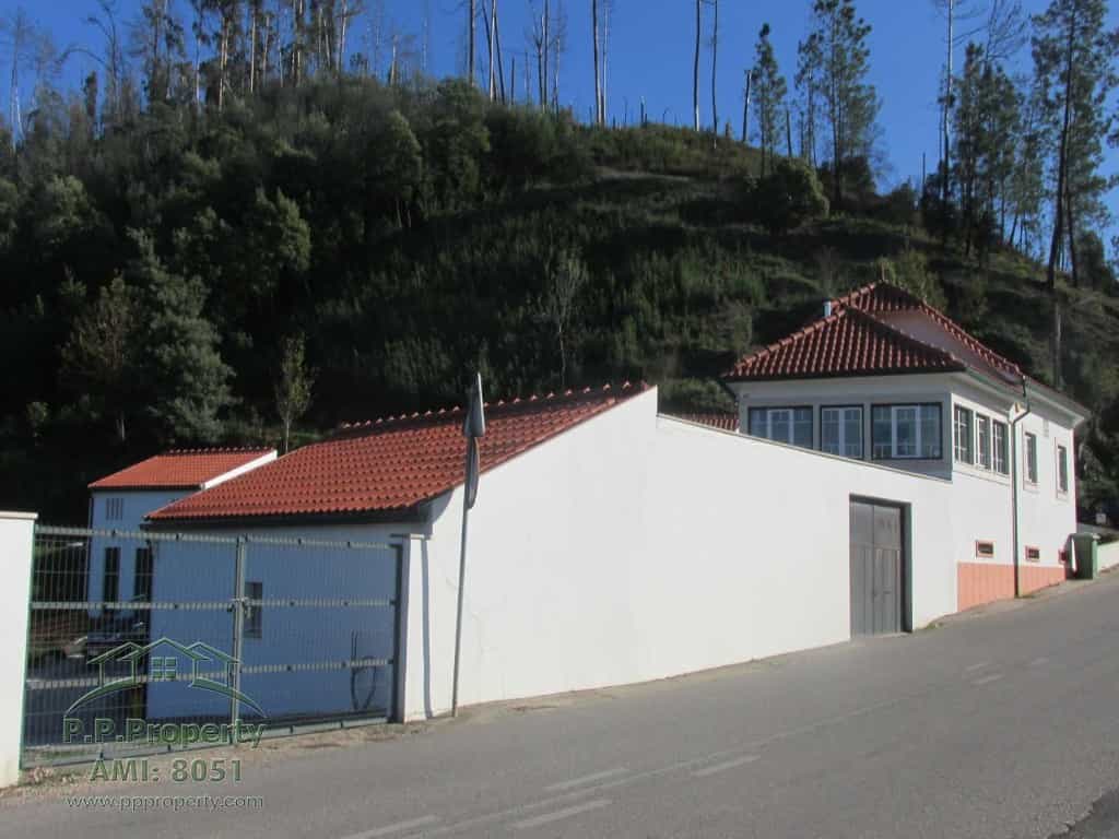 Rumah di Flor da Rosa, Coimbra 10028916