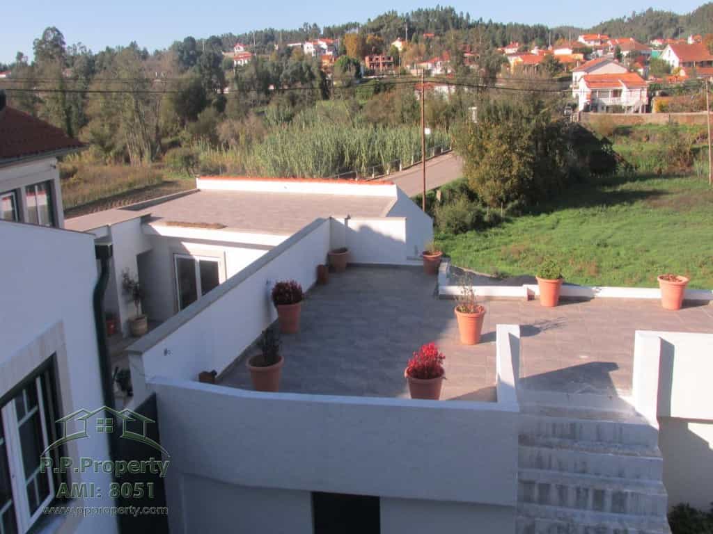 Talo sisään Lousa, Coimbra 10028916