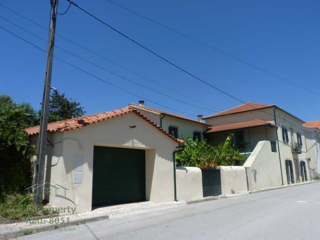 Dom w Castanheira de Pera, Leiria 10028936