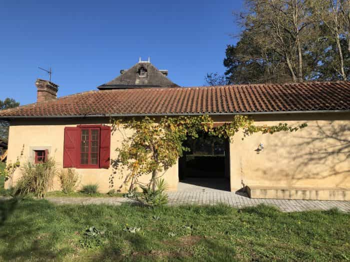房子 在 Trie-sur-Baise, Midi-Pyrenees 10028944