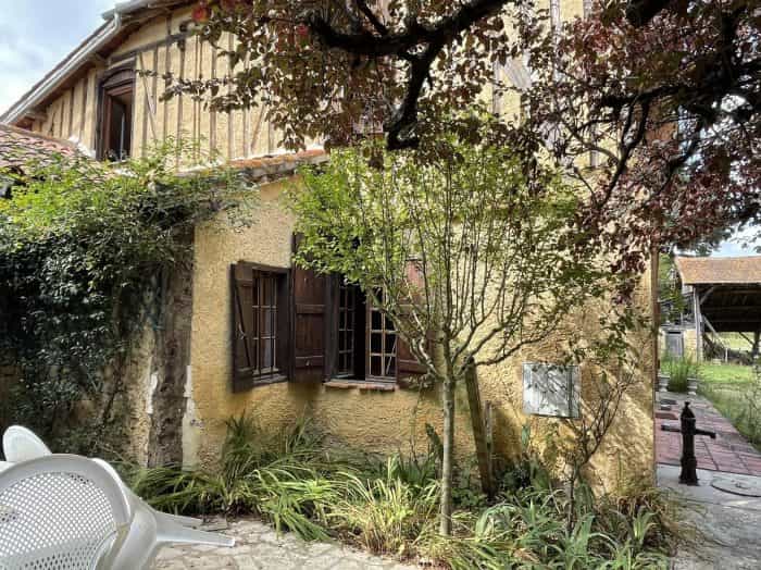 Hus i Masseube, Midi-Pyrenees 10028949