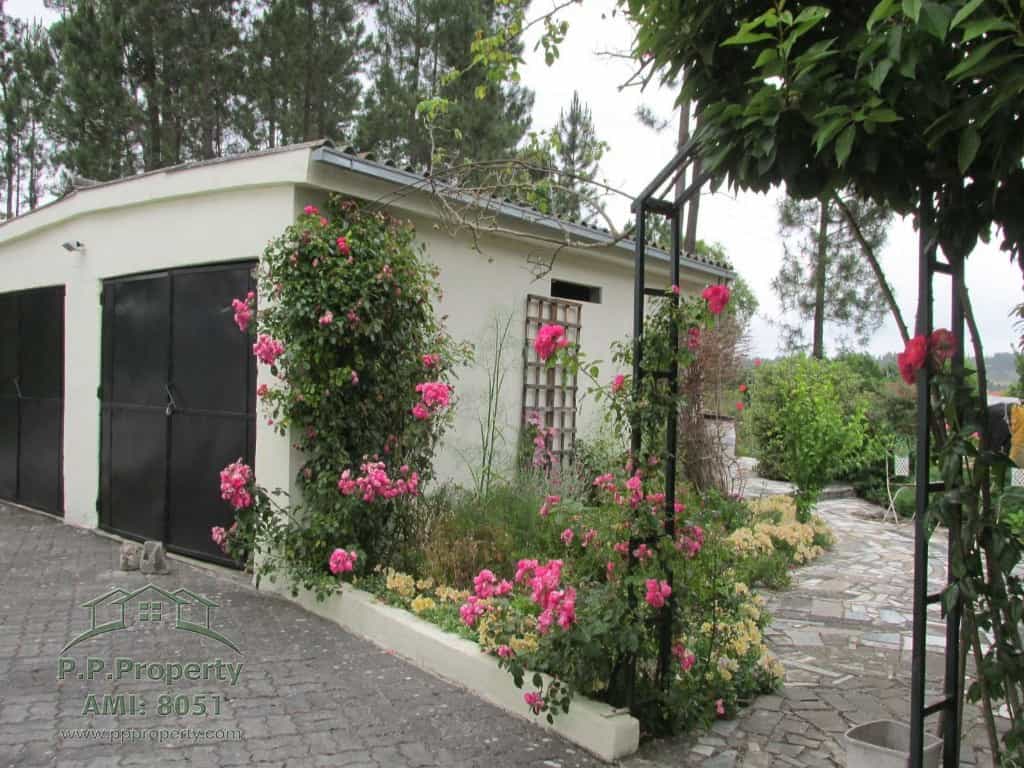 房子 在 Flor da Rosa, Coimbra 10028951