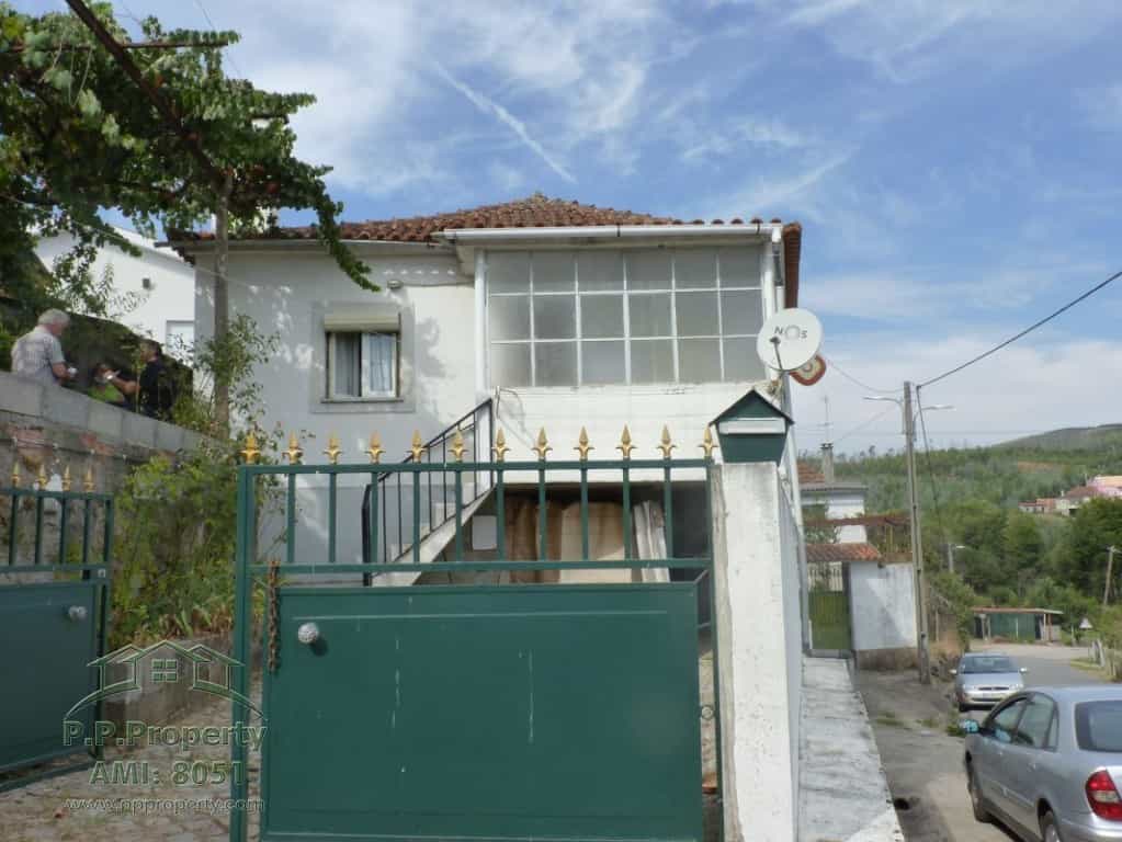 σπίτι σε Castanheira de Pera, Λεϊρία 10028997