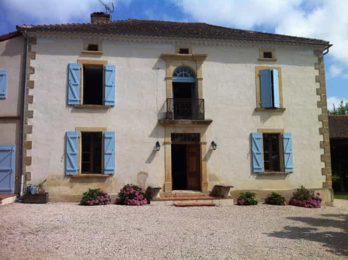 Condominium in Simorre, Occitanie 10029026