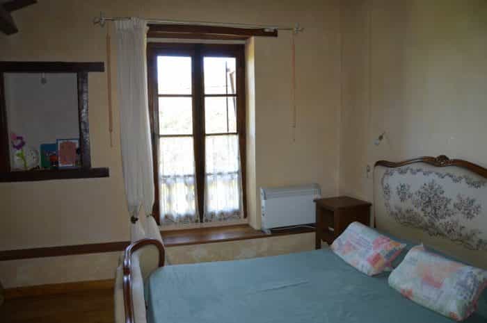 公寓 在 Castelnau-Magnoac, Midi-Pyrenees 10029028