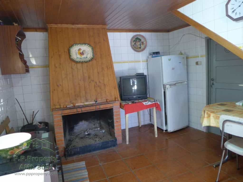 жилой дом в Alvaiazere, Leiria 10029065