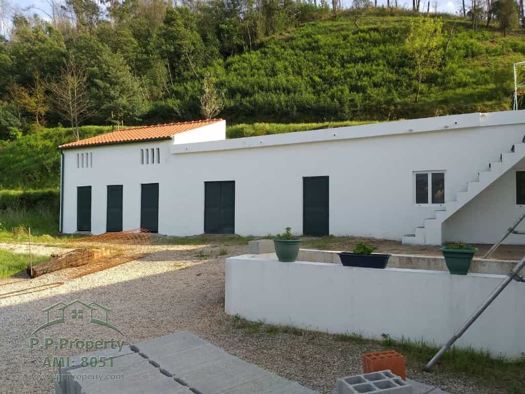 жилой дом в Lousa, Coimbra 10029106