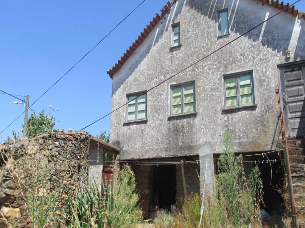 House in Arganil, Coimbra 10029137