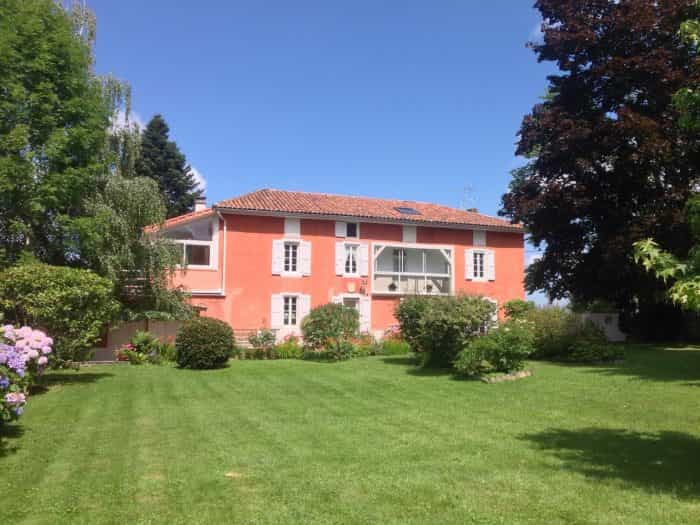 rumah dalam Aspet, Occitanie 10029145