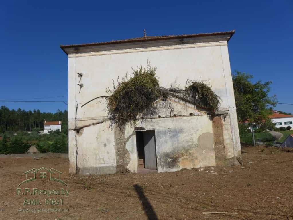 بيت في Alvaiazere, Leiria 10029147