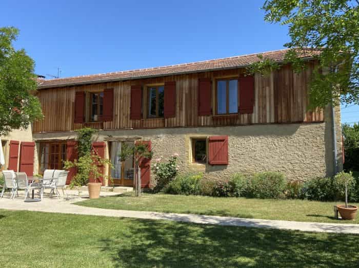 жилой дом в Mirande, Midi-Pyrenees 10029148