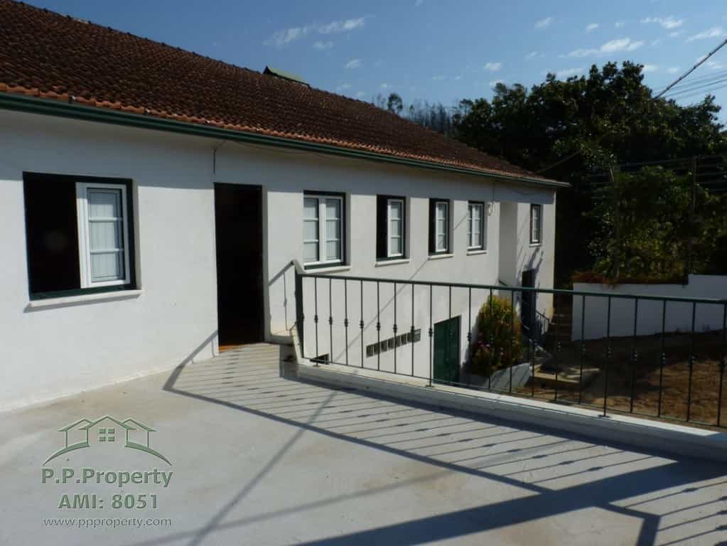 House in Figueiro dos Vinhos, Leiria 10029270