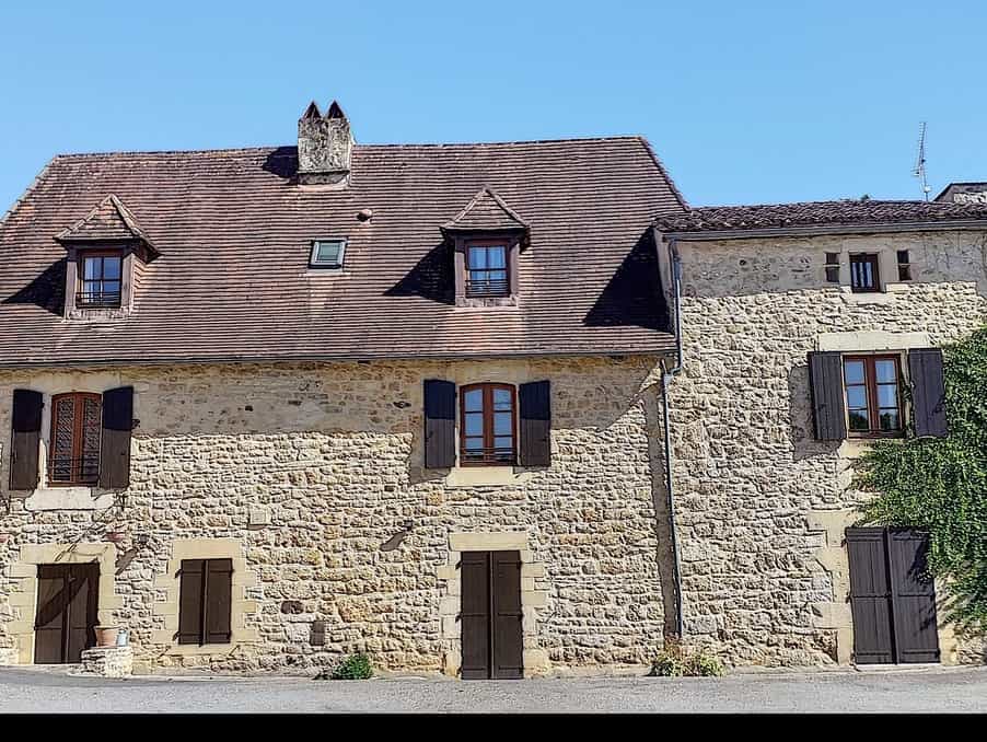 Talo sisään Veyrines-de-Domme, Nouvelle-Aquitaine 10029459