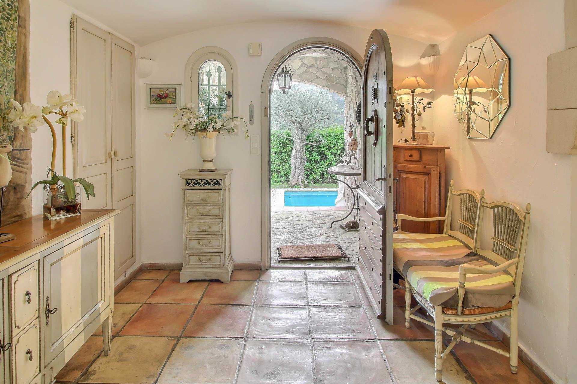 House in Menton, Provence-Alpes-Cote d'Azur 10029640