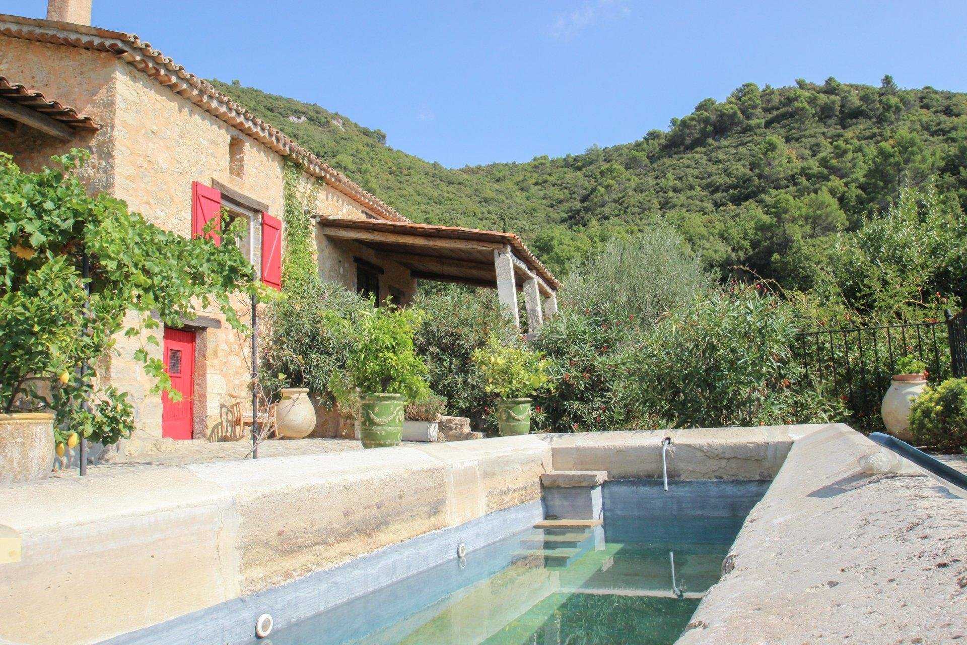 Condomínio no Seillans, Provence-Alpes-Cote d'Azur 10029700