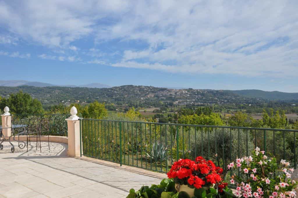 Hus i Fayence, Provence-Alpes-Cote d'Azur 10029703
