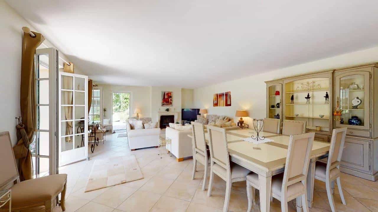 rumah dalam Callian, Provence-Alpes-Côte d'Azur 10029704