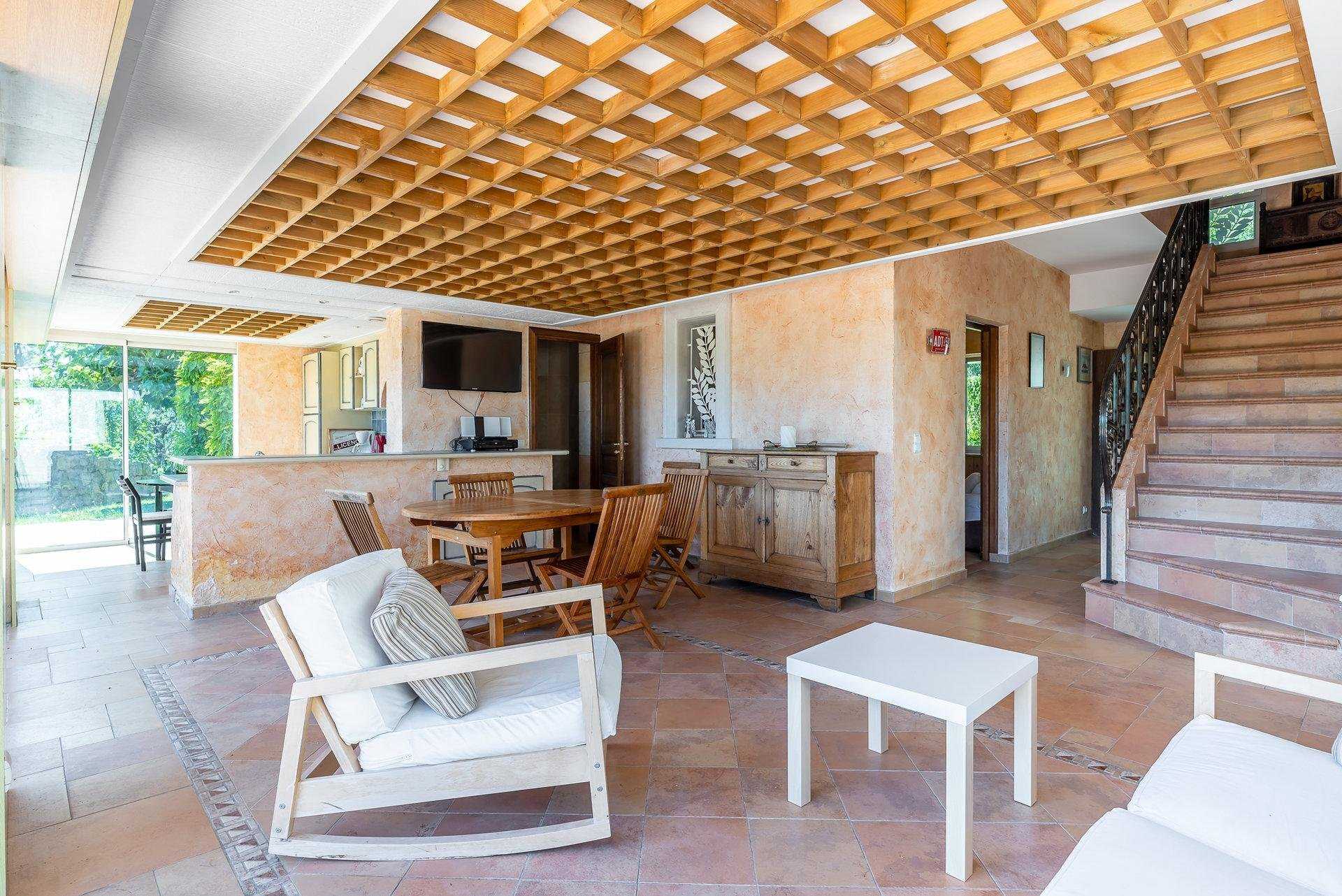 Dom w Seillans, Provence-Alpes-Cote d'Azur 10029706