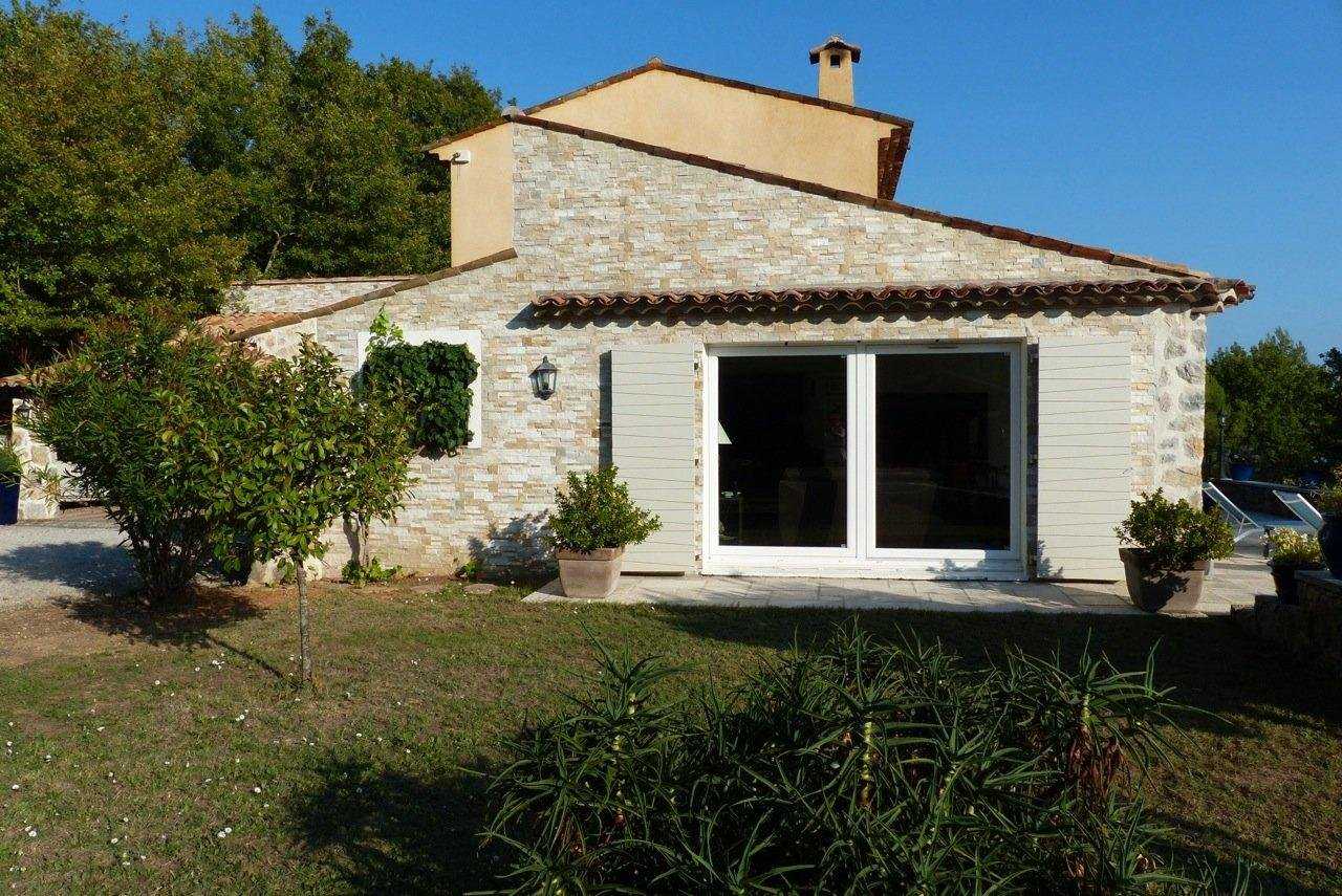 Hus i Callian, Provence-Alpes-Cote d'Azur 10029708