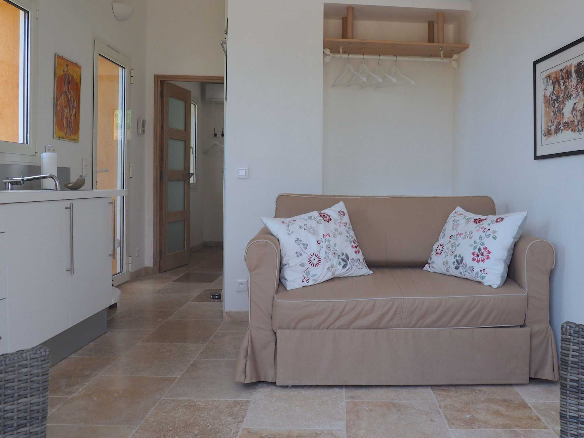 casa no Spacious Villa With Separate Guest House On The Mediterranean And Esterel Mountains,  10029722