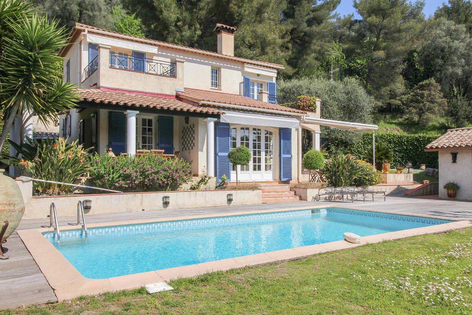 Hus i Menton, Provence-Alpes-Cote d'Azur 10029758
