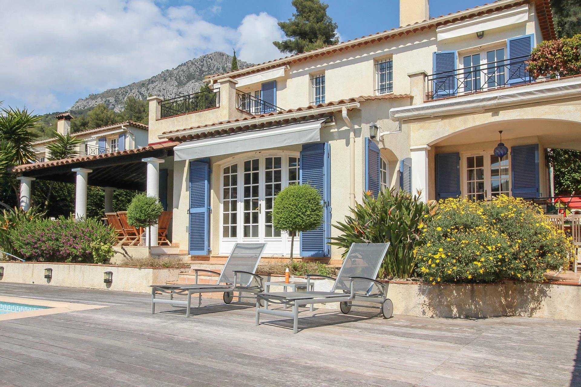 rumah dalam Menton, Provence-Alpes-Côte d'Azur 10029758