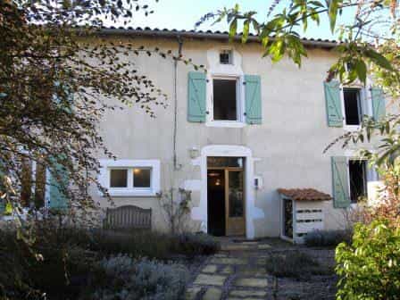 Hus i Montemboeuf, Nouvelle-Aquitaine 10029843