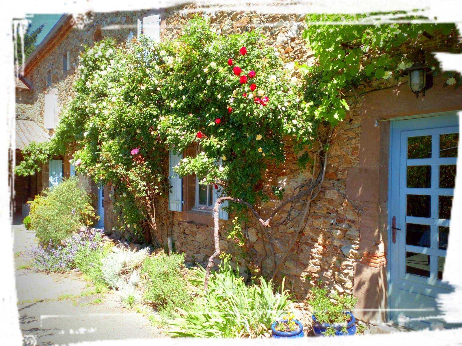 rumah dalam Monesties, Occitanie 10029857