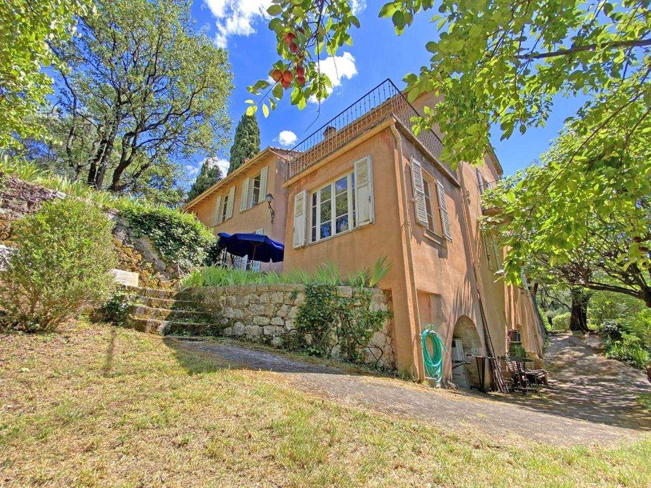 Condominium dans Grasse, Provence-Alpes-Cote d'Azur 10029858