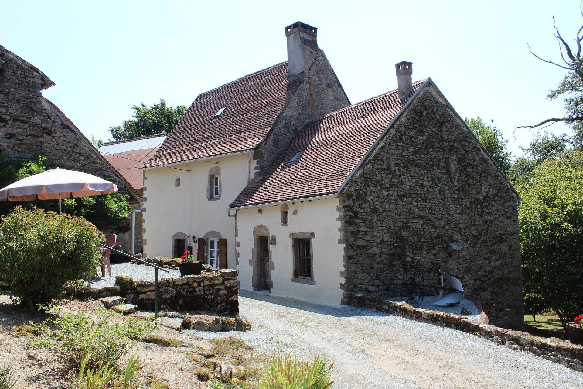 Rumah di Dompierre-les-Eglises, Nouvelle-Aquitaine 10029870