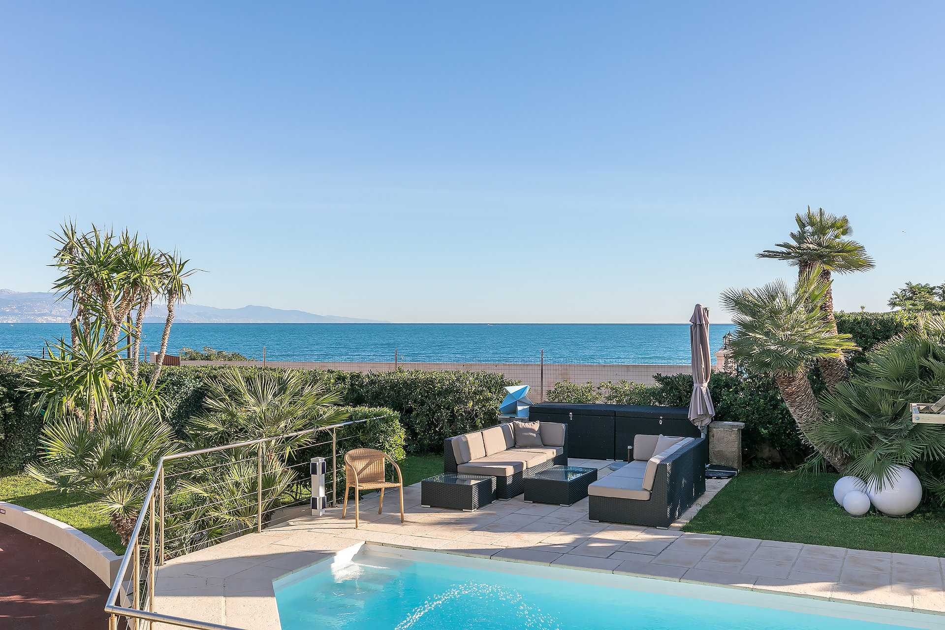 Huis in Antibes, Provence-Alpes-Côte d'Azur 10029877