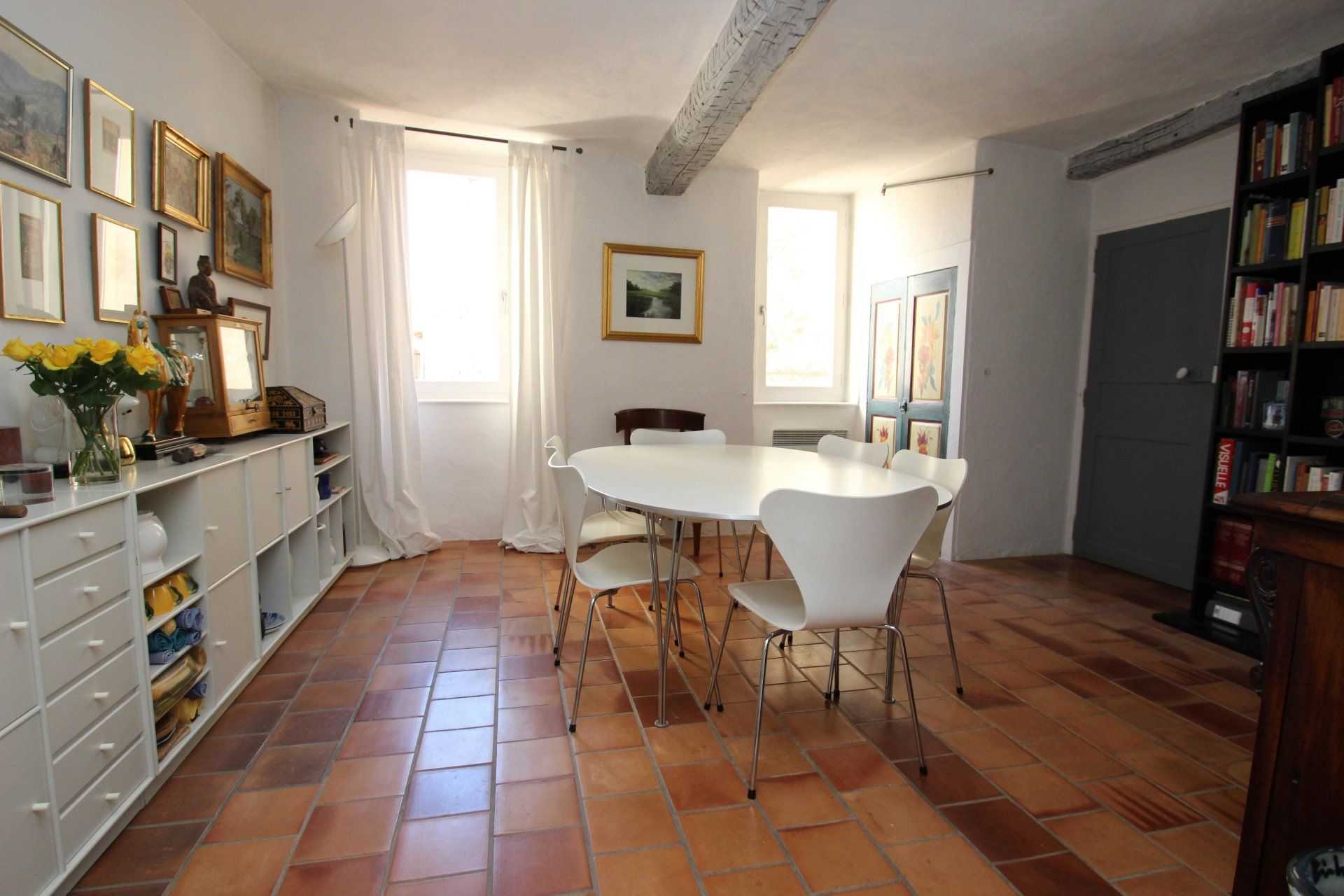 rumah dalam Callian, Provence-Alpes-Cote d'Azur 10029896