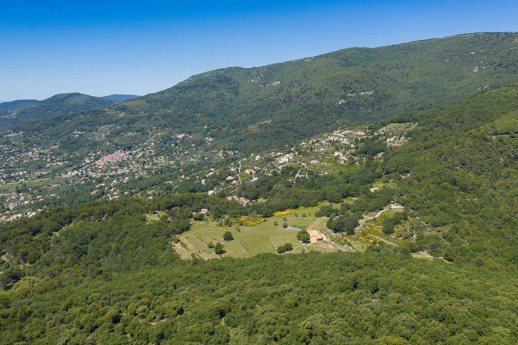 Kondominium dalam Seillans, Provence-Alpes-Côte d'Azur 10029903