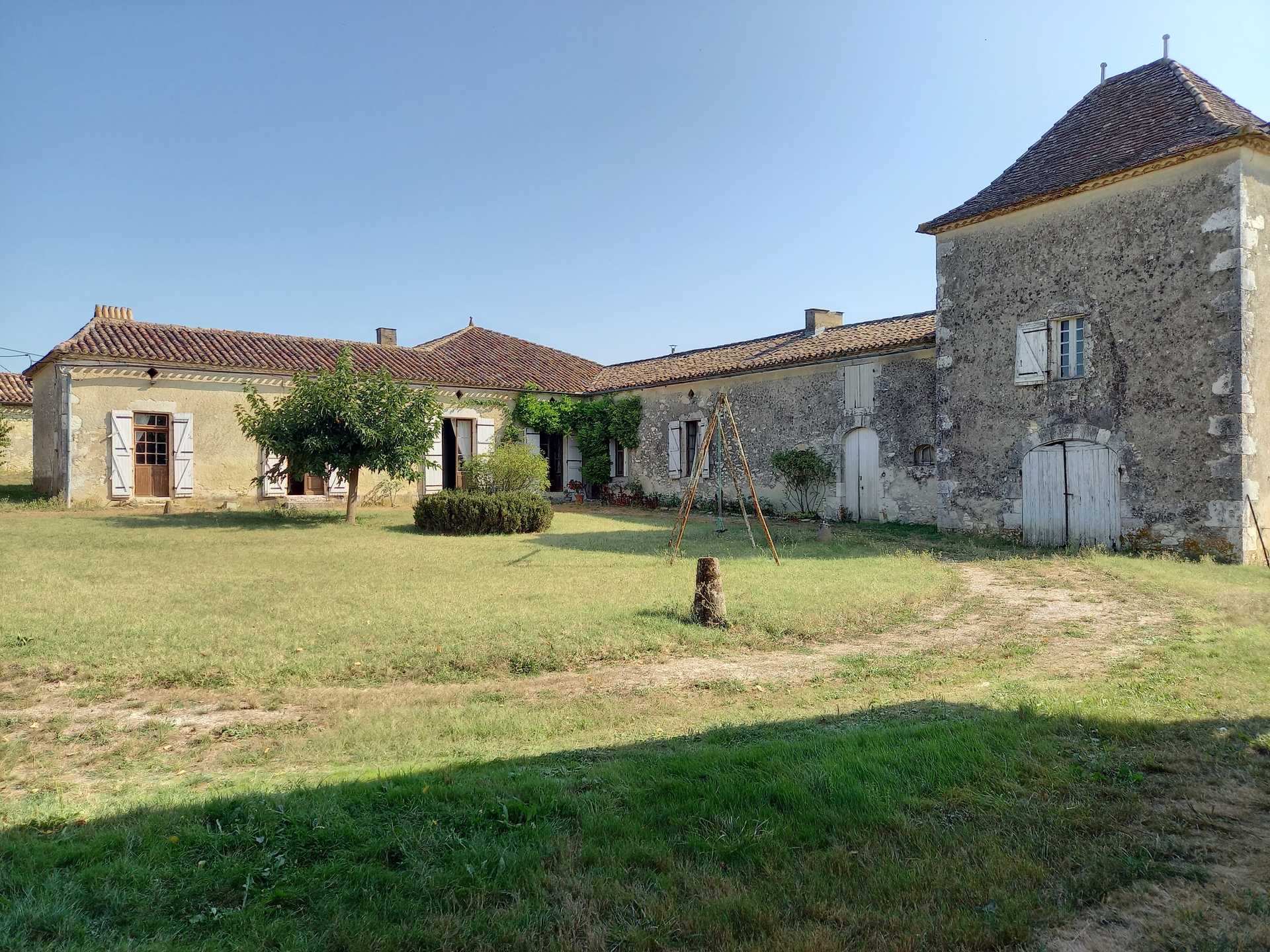 بيت في Villereal, Nouvelle-Aquitaine 10029911