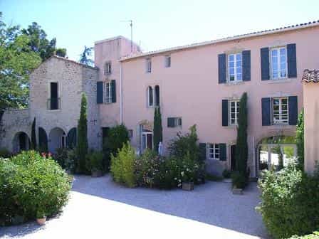 Condominium in Pezenas, Occitanië 10029927