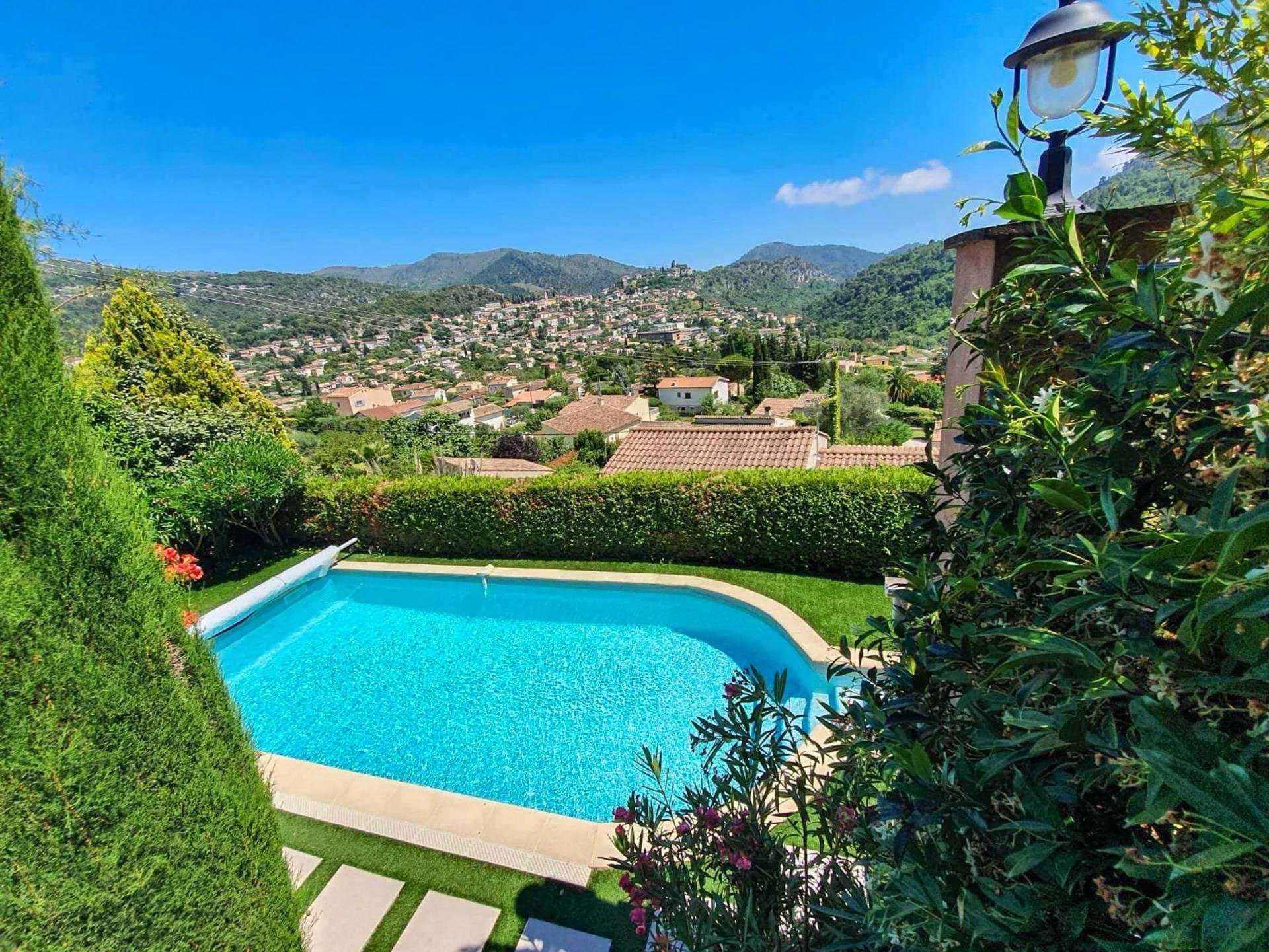 Hus i Tourrette-Levens, Provence-Alpes-Cote d'Azur 10029948