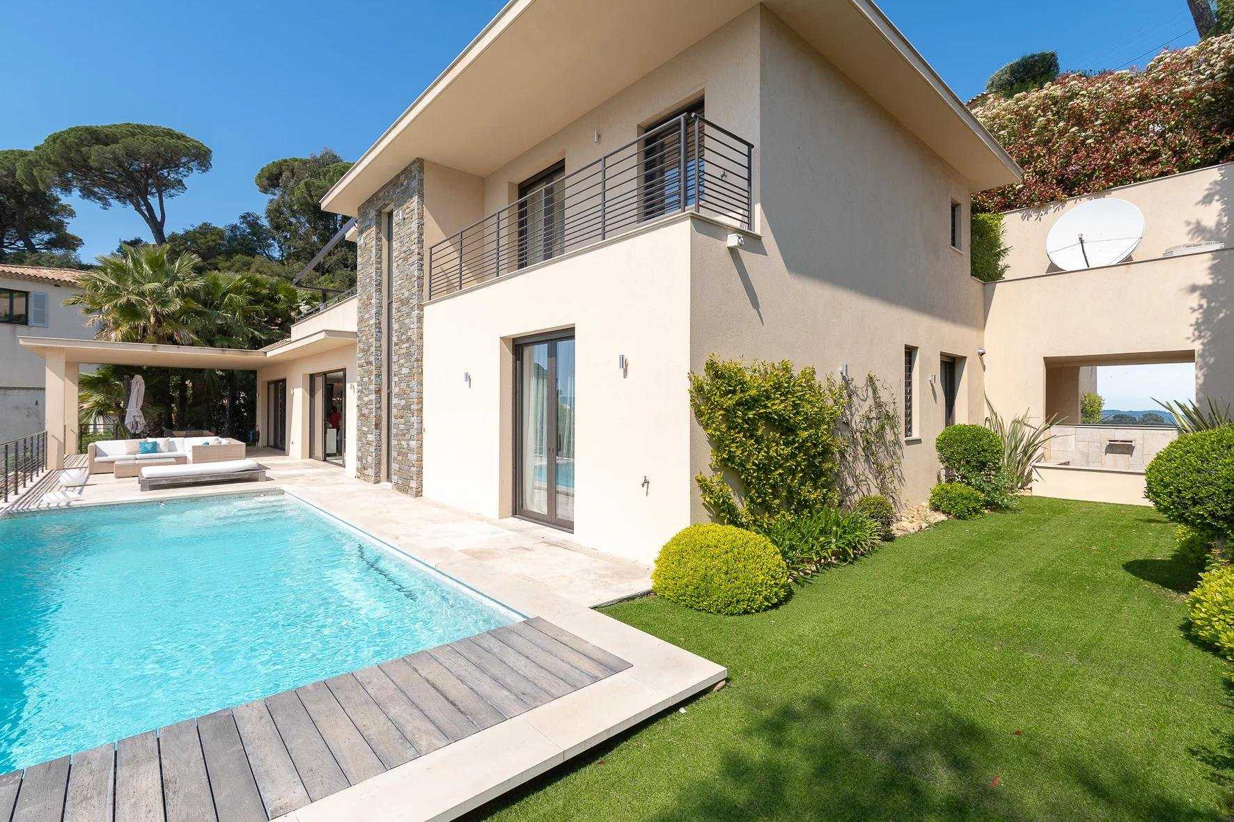 House in Sainte Maxime,  10029970