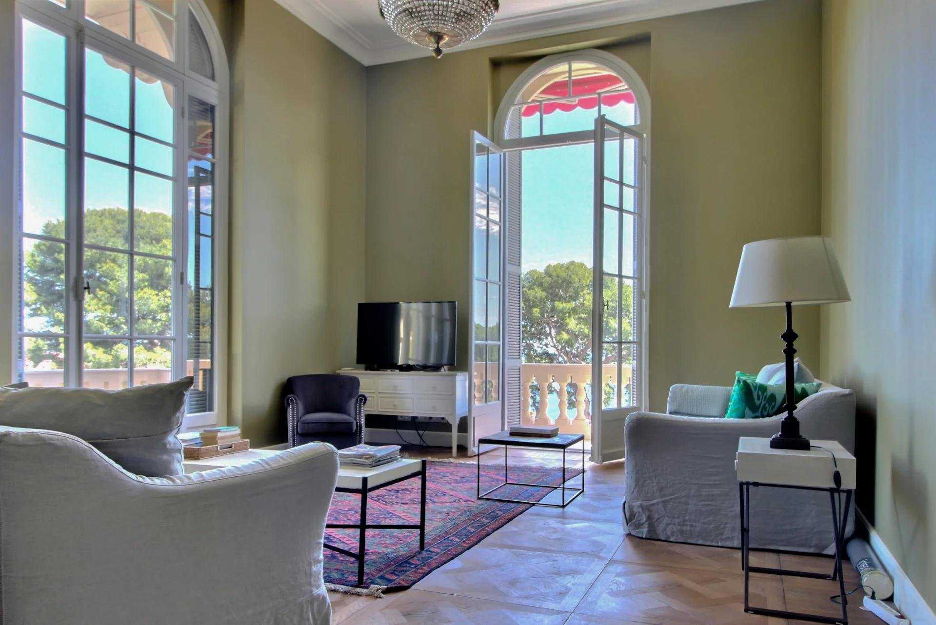 公寓 在 Cap Martin, Provence-Alpes-Cote d'Azur 10029985