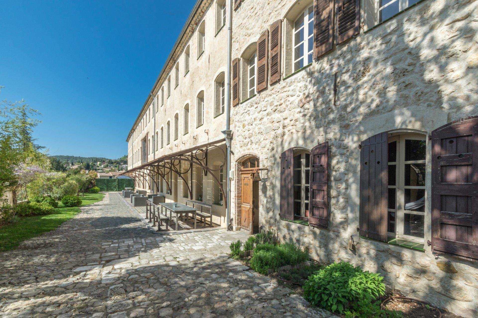 Condominio en Seillans, Provence-Alpes-Cote d'Azur 10030022