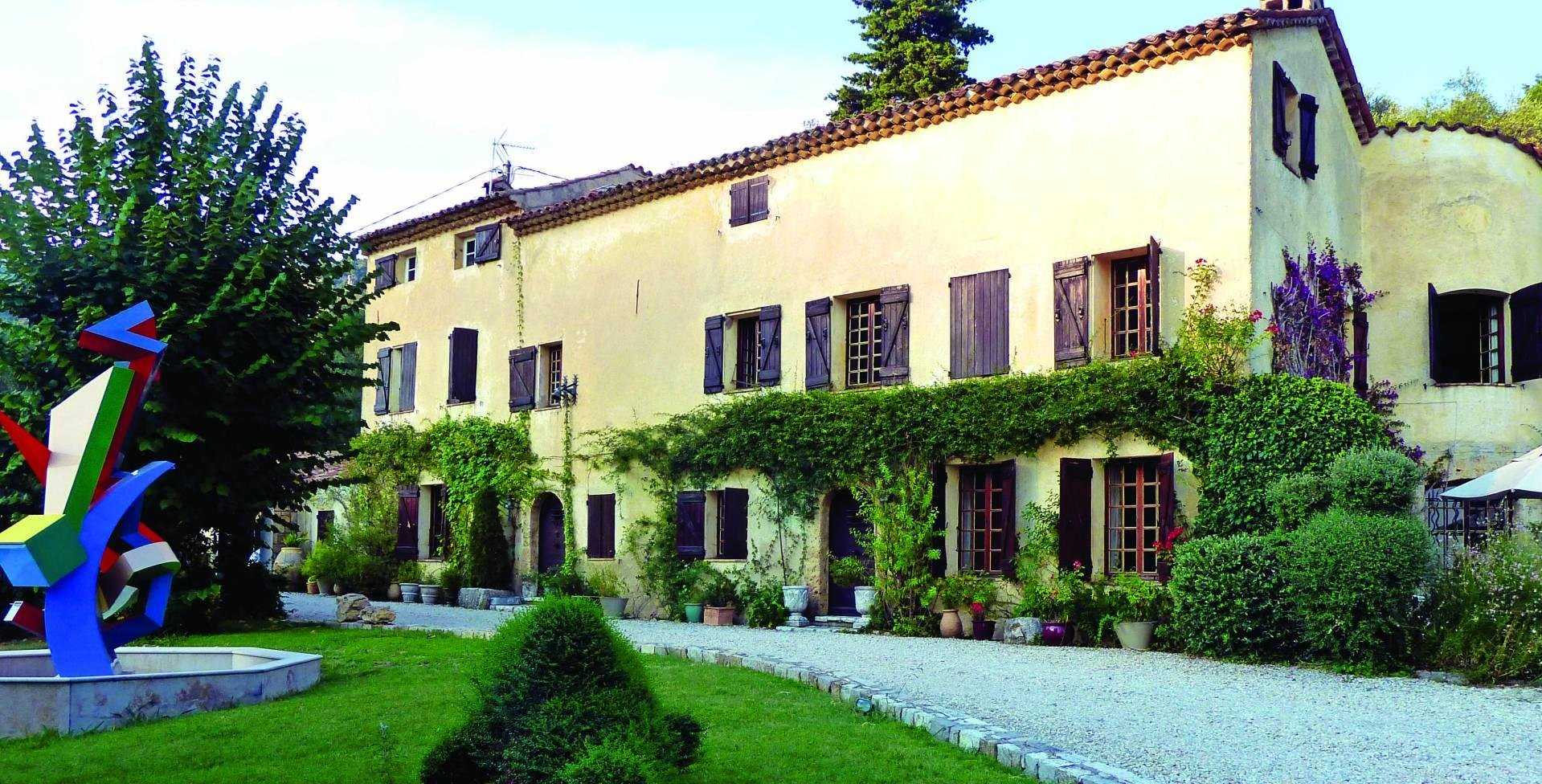 Condominium dans Grasse, Provence-Alpes-Côte d'Azur 10030110