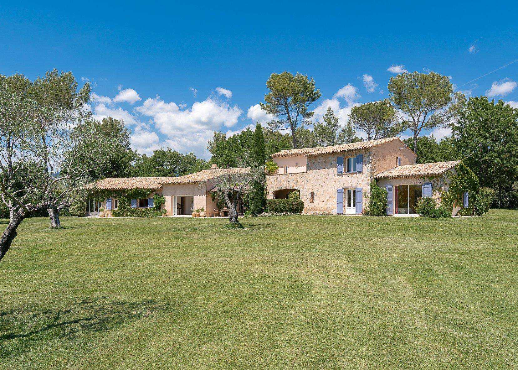 Condominium dans Tourrettes, Provence-Alpes-Cote d'Azur 10030131