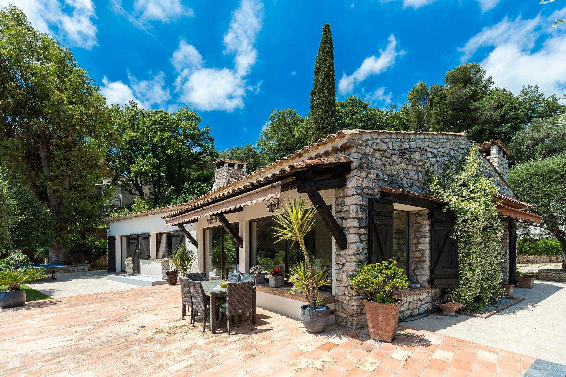 Hus i Falicon, Provence-Alpes-Cote d'Azur 10030147